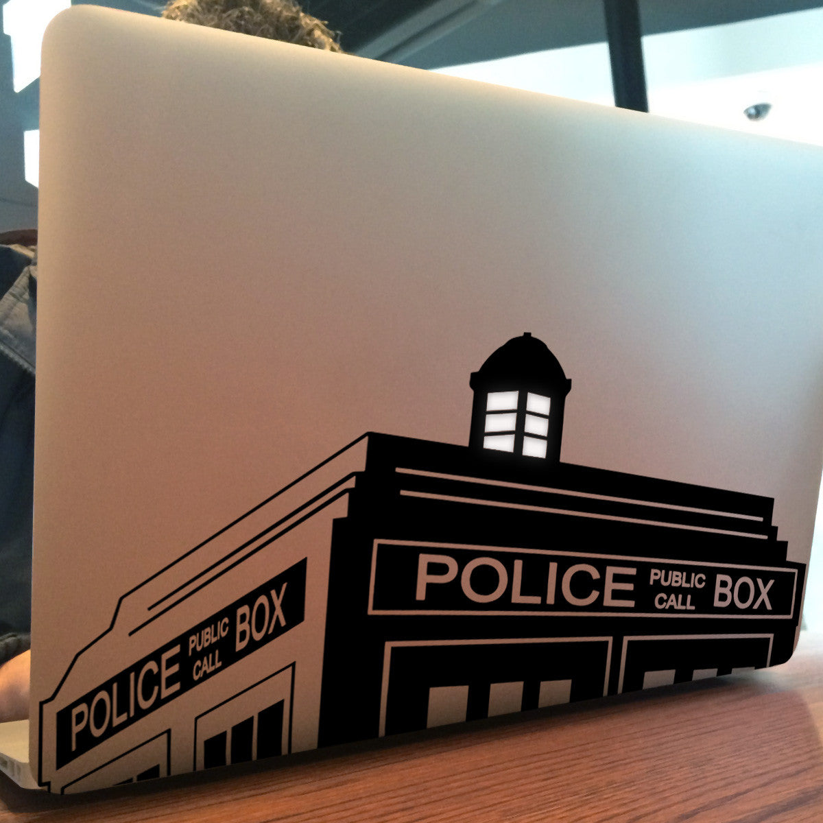 Dr Who / Phone Box Tardis Macbook Decal